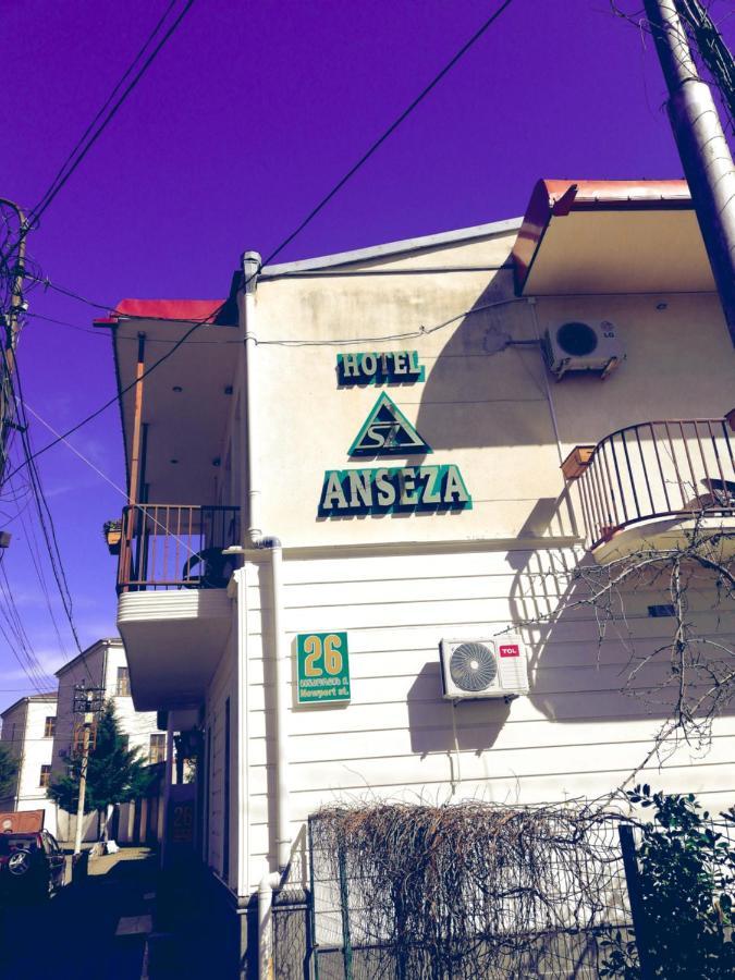 Anseza Hotel Kutaisi Ngoại thất bức ảnh
