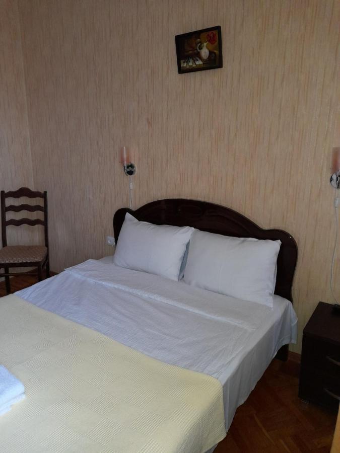 Anseza Hotel Kutaisi Ngoại thất bức ảnh