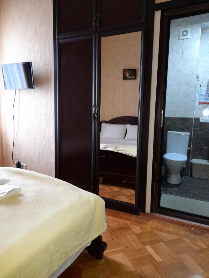 Anseza Hotel Kutaisi Ngoại thất bức ảnh