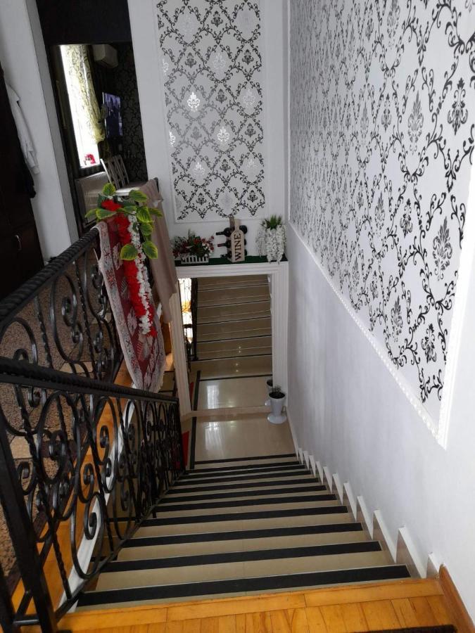 Anseza Hotel Kutaisi Ngoại thất bức ảnh