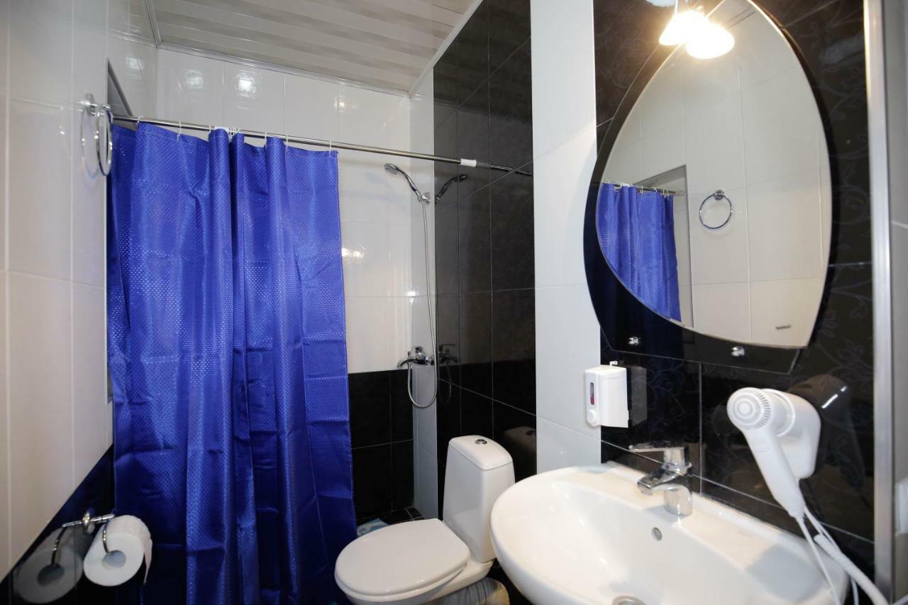 Anseza Hotel Kutaisi Ngoại thất bức ảnh