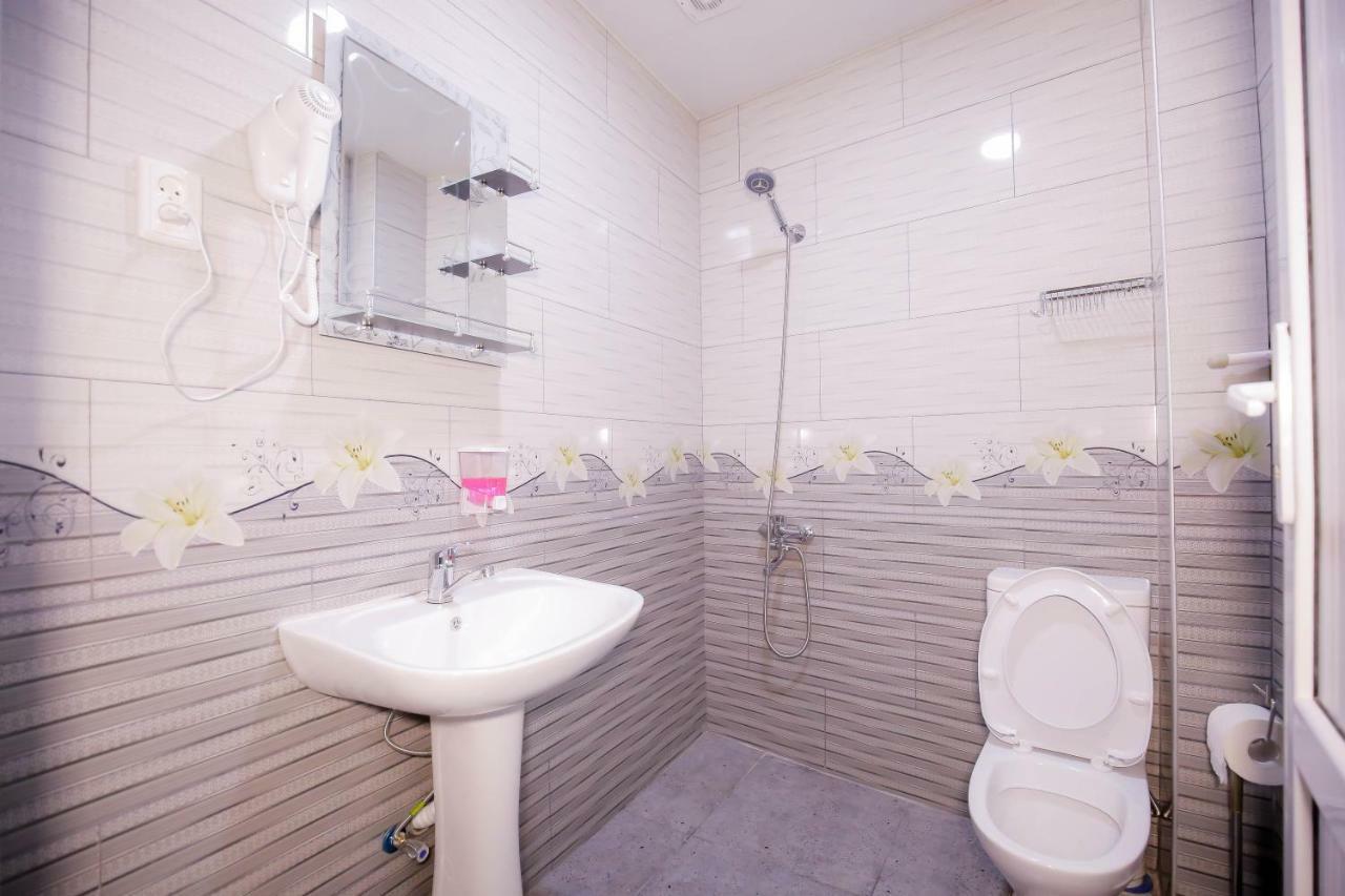 Anseza Hotel Kutaisi Ngoại thất bức ảnh