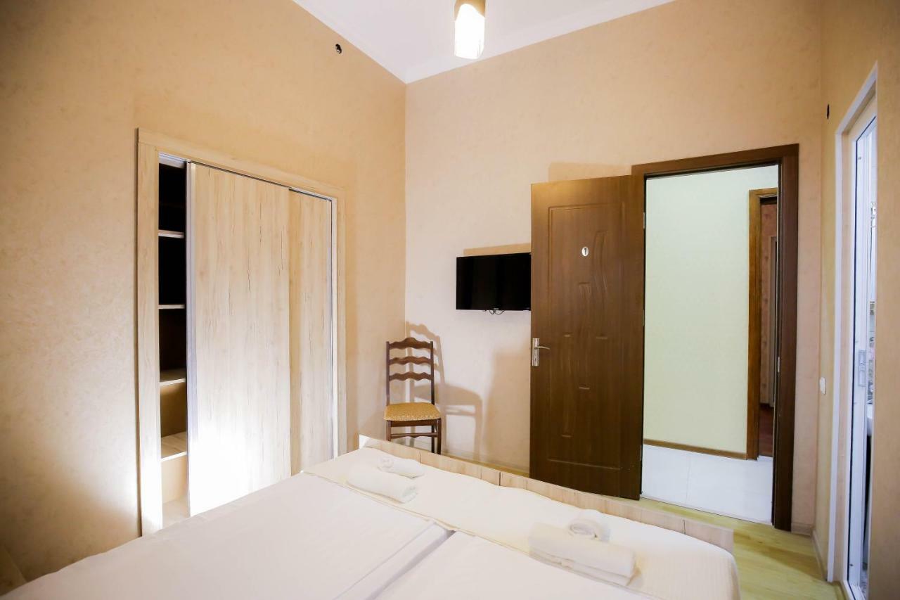 Anseza Hotel Kutaisi Ngoại thất bức ảnh