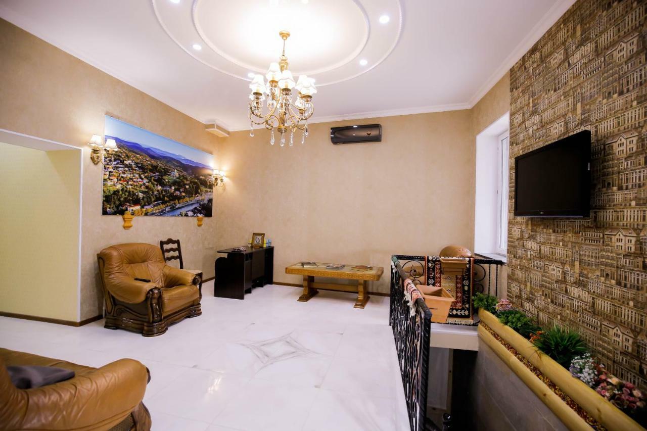 Anseza Hotel Kutaisi Ngoại thất bức ảnh